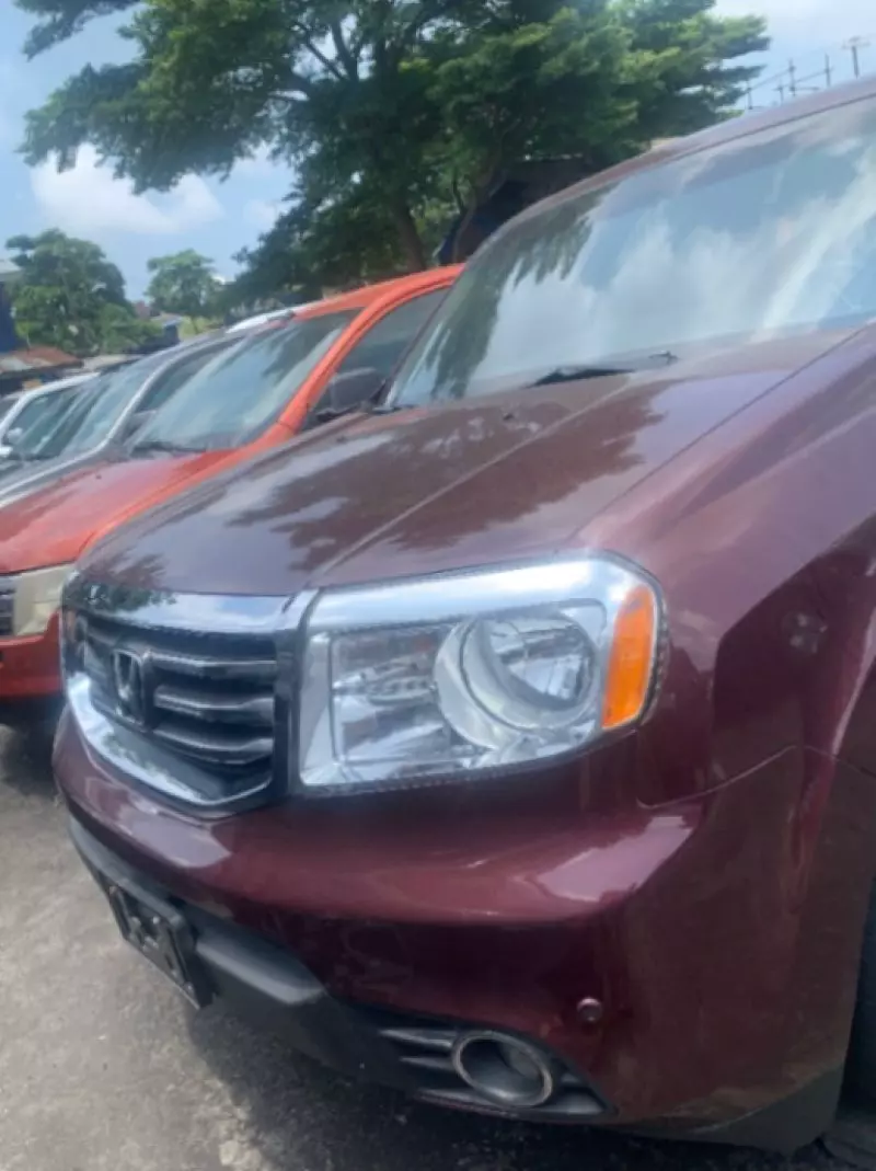 Honda Pilot   - 2012