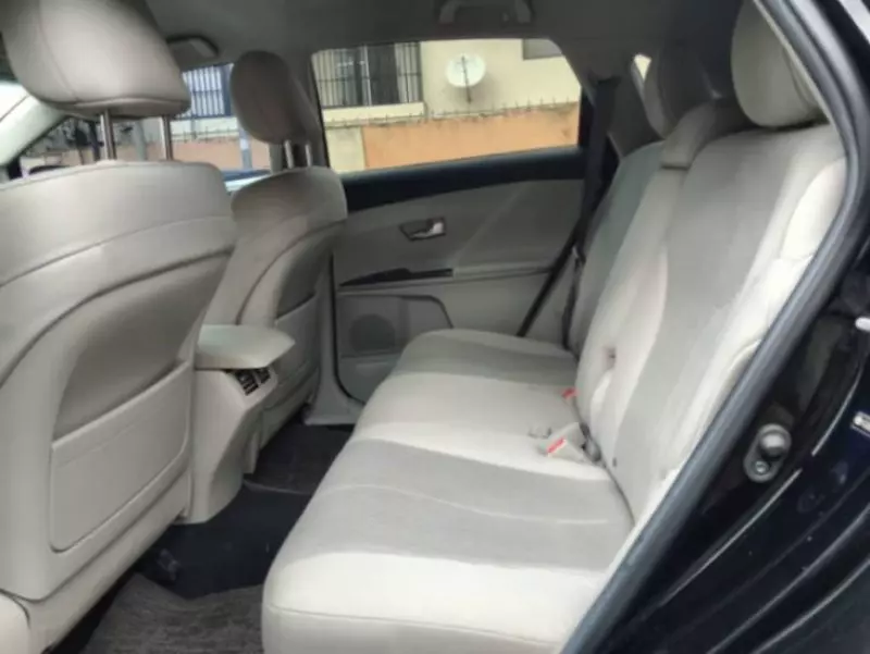 Toyota Venza   - 2012