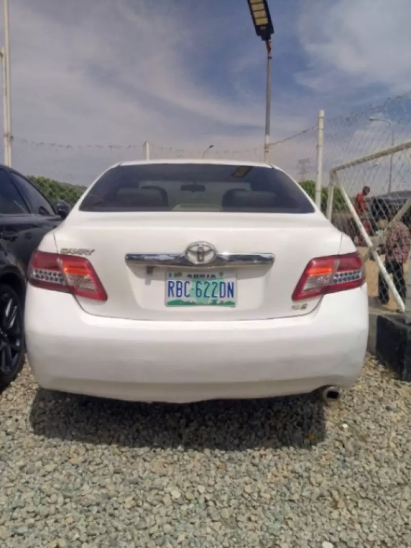 Toyota Camry   - 2008