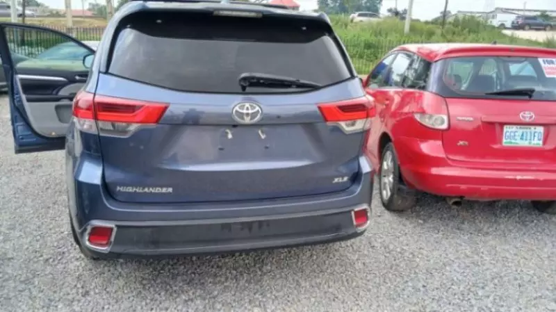 TOYOTA Highlander   - 2019