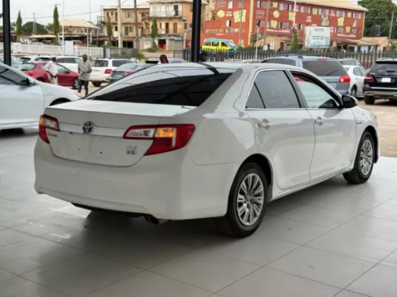 TOYOTA Camry   - 2014