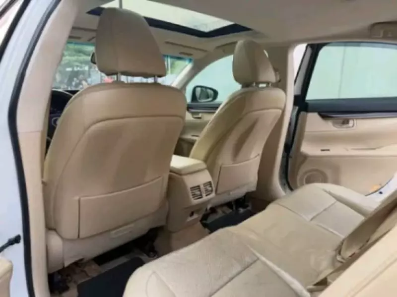 Lexus ES - 2013