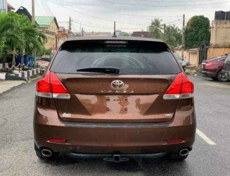 Toyota Venza - 2010