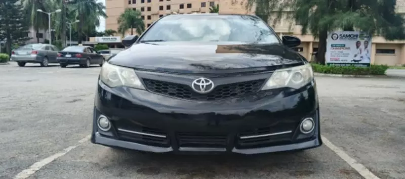 TOYOTA Camry   - 2012