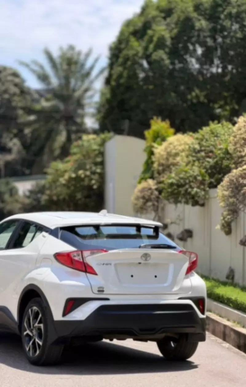 Toyota C-HR   - 2019
