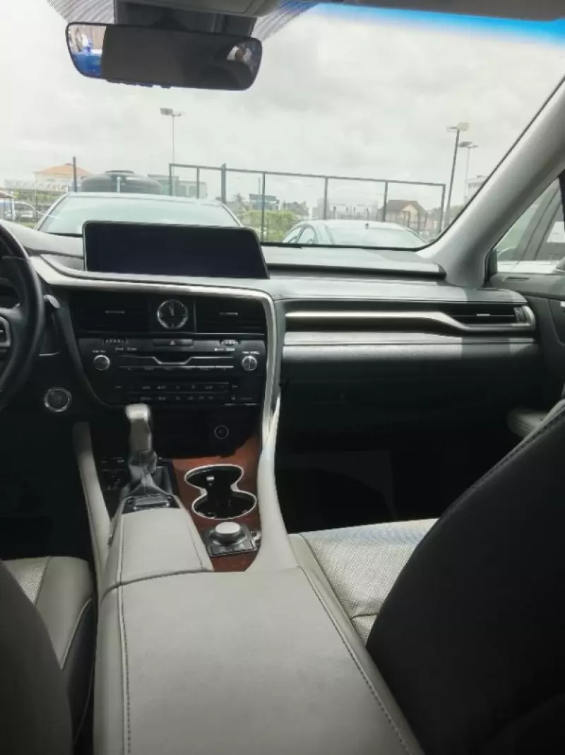 Lexus RX   - 2016