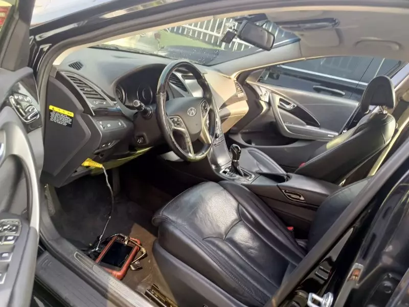 Hyundai Grandeur   - 2014