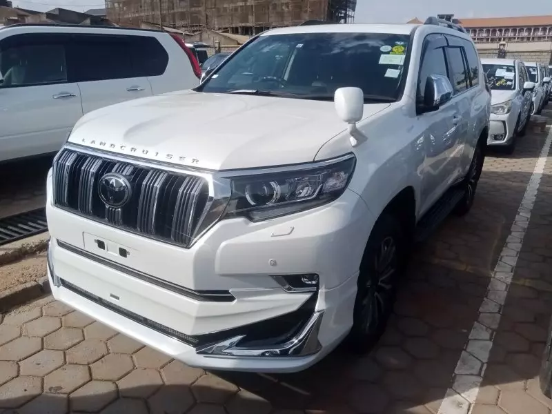Toyota Landcruiser Prado   - 2019