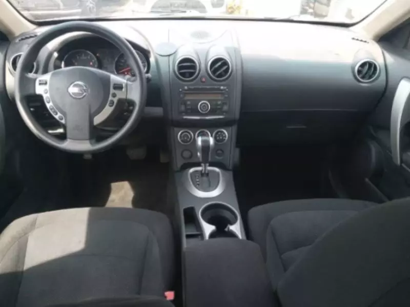Nissan Rogue   - 2011