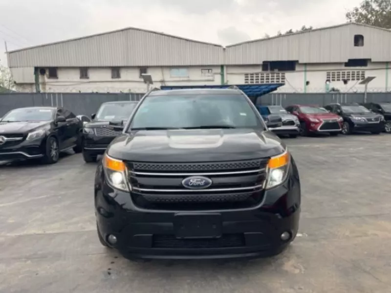 Ford Explorer XLT 3.5L   - 2011