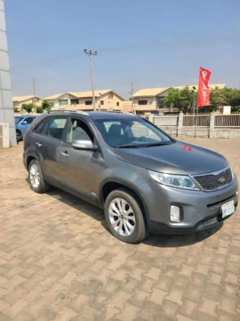 KIA Sorento   - 2014