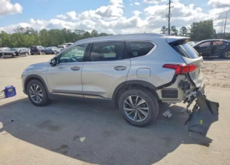 Hyundai Santa Fe   - 2020