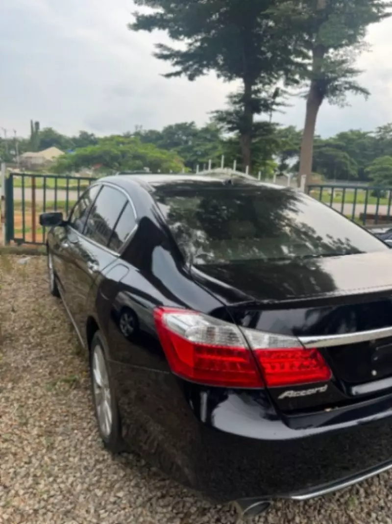 Honda Accord   - 2013