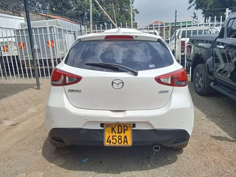 Mazda Demio   - 2016