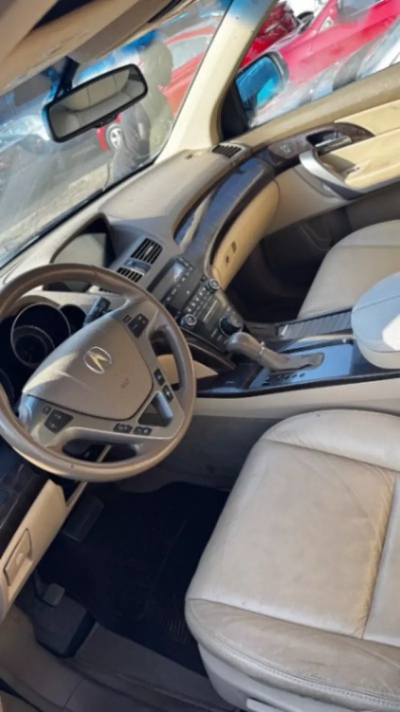 Acura MDX   - 2010