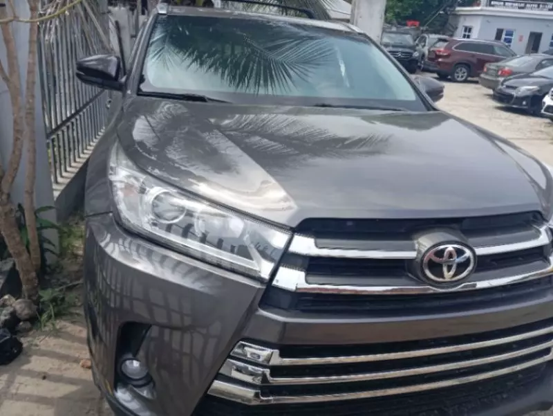 Toyota Highlander - 2015