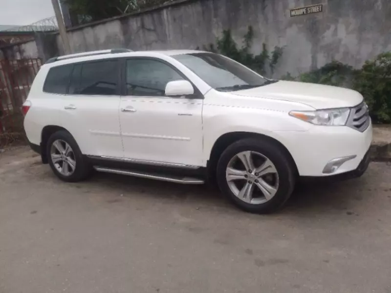 TOYOTA Highlander - 2014