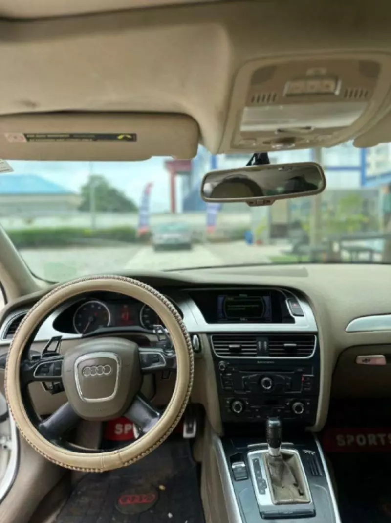 Audi A4   - 2009