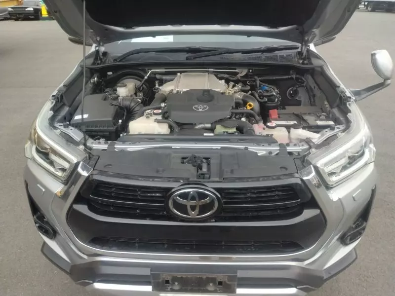 TOYOTA Hilux   - 2020