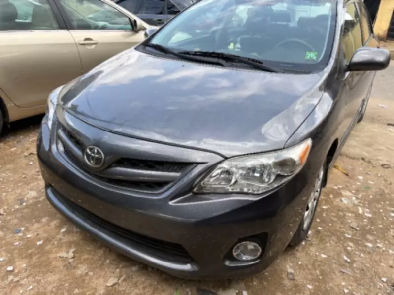 Toyota Corolla   - 2011