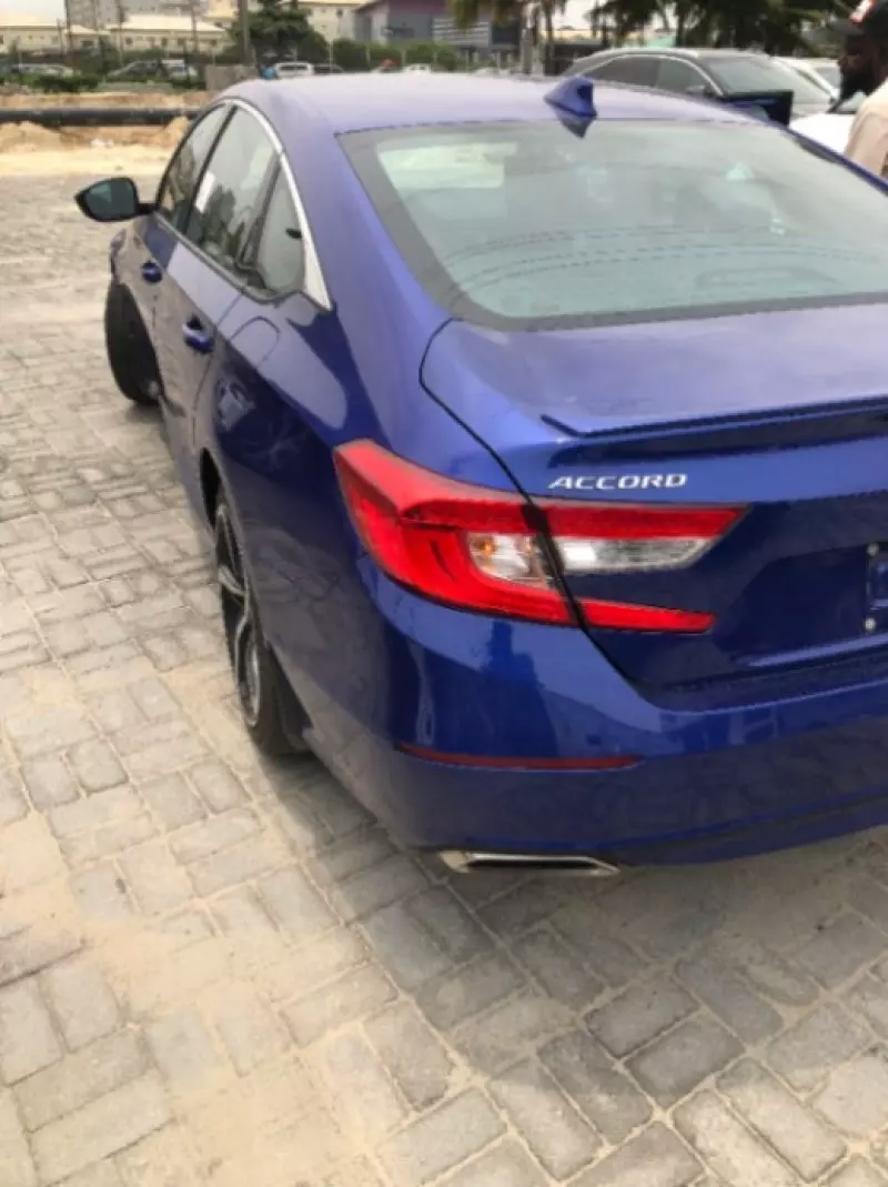 Honda Accord   - 2009