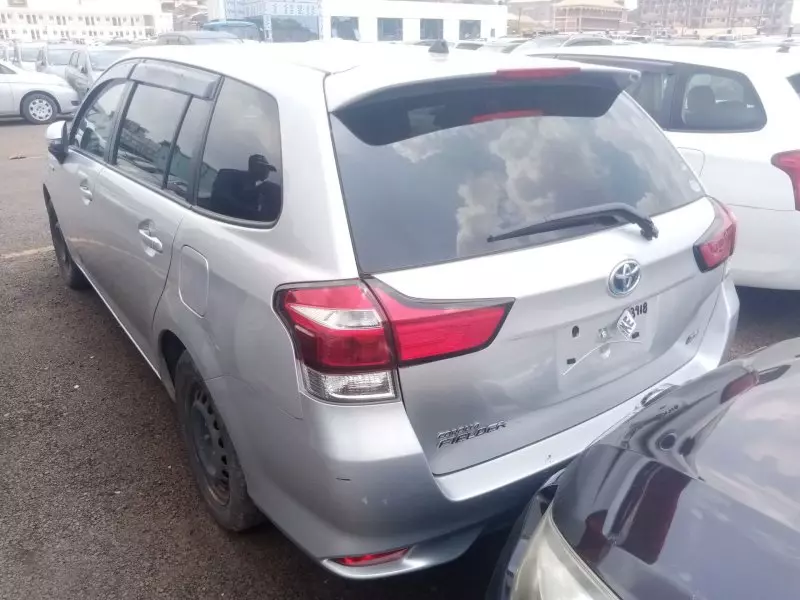 Toyota Fielder hybrid    - 2016