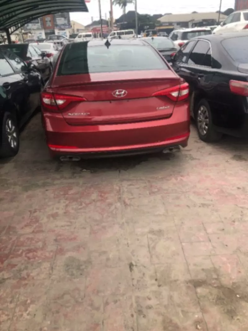 Hyundai Sonata   - 2015