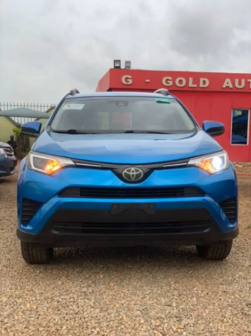 TOYOTA RAV4   - 2018