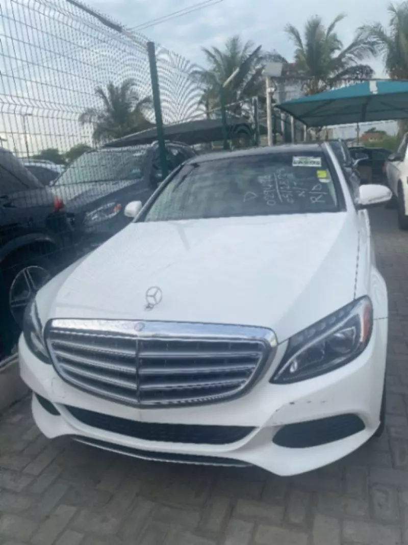 Mercedes-Benz C-Class   - 2015