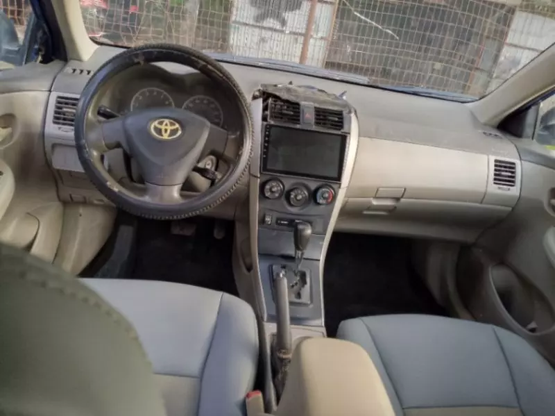 TOYOTA Corolla - 2009
