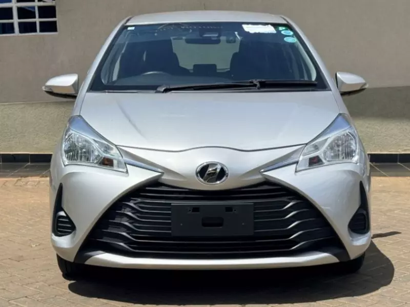 TOYOTA Vitz   - 2018