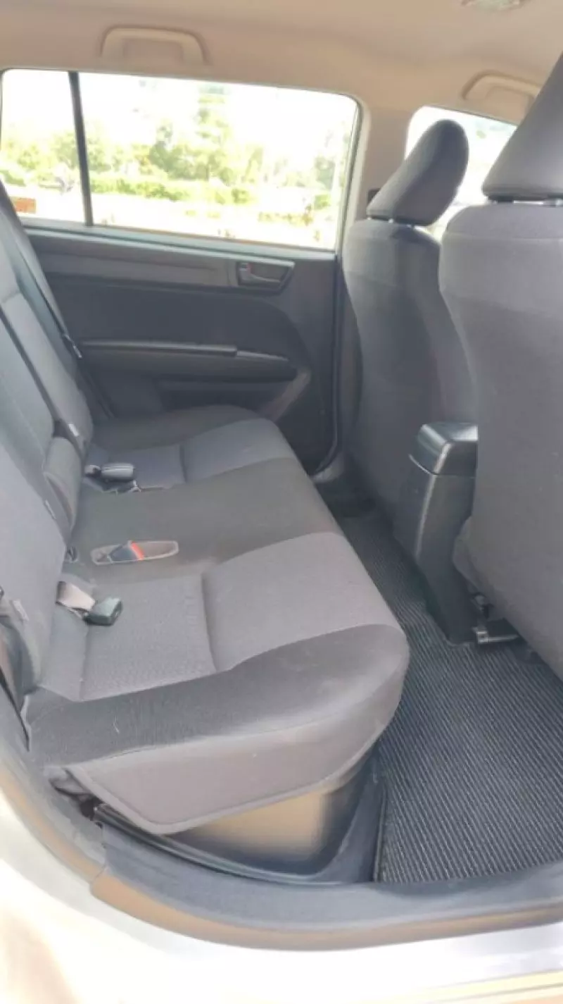 Toyota Fielder hybrid    - 2019