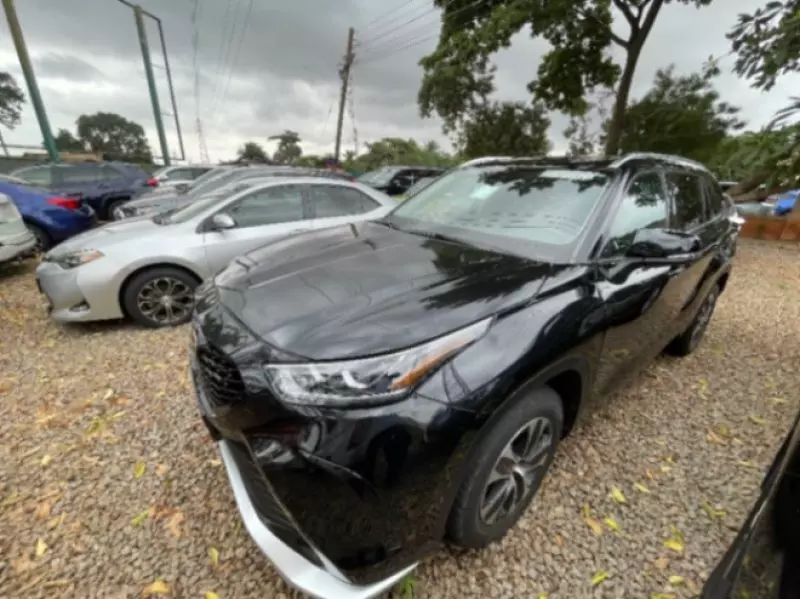 TOYOTA Highlander   - 2021