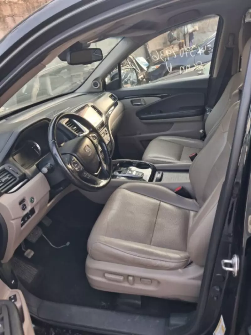 Honda Pilot   - 2018