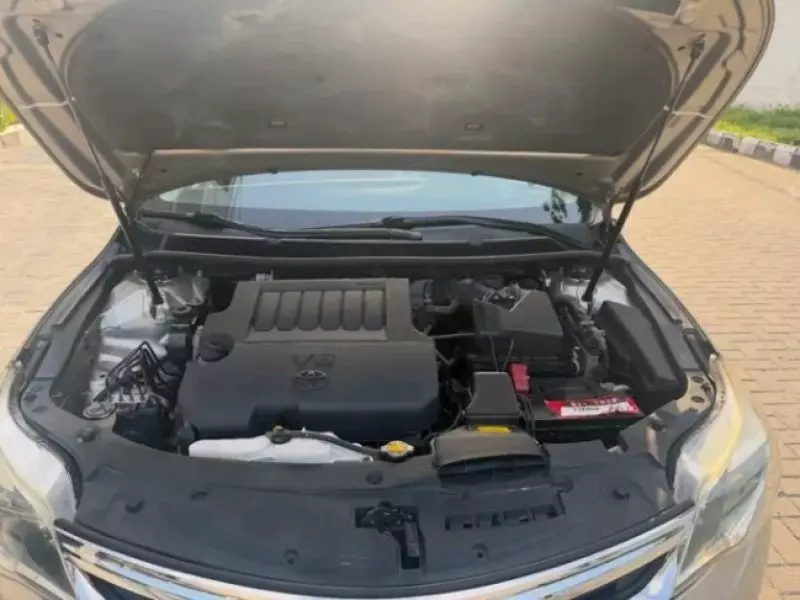 TOYOTA Avalon   - 2013