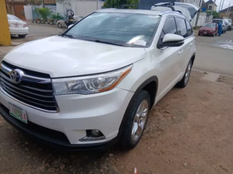 TOYOTA Highlander - 2013