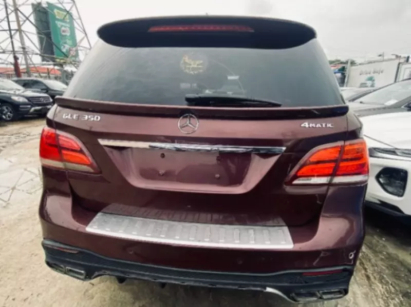 Mercedes-Benz ML-Class - 2012