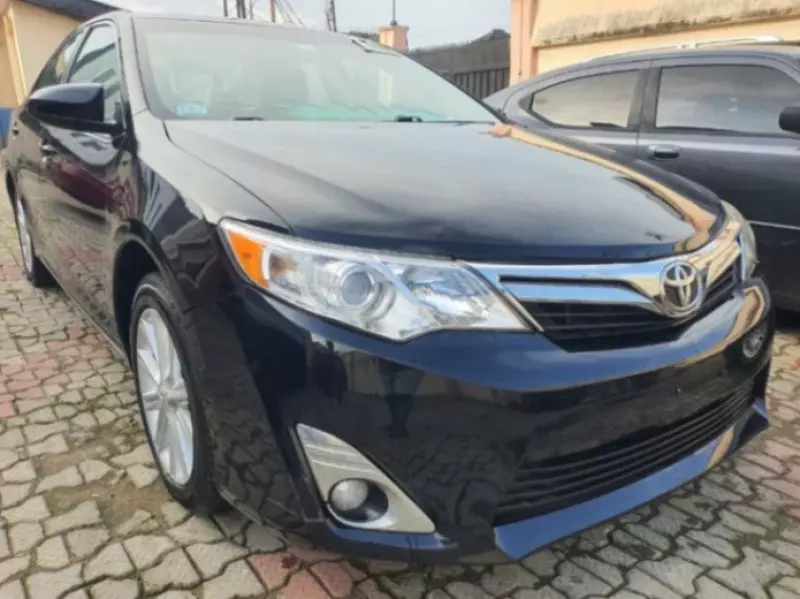 TOYOTA Camry   - 2012