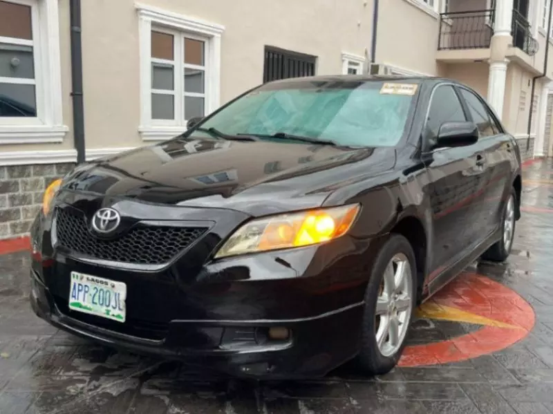 Toyota Camry   - 2007