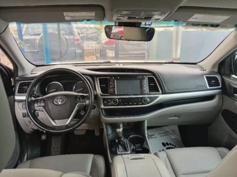 Toyota Highlander   - 2018