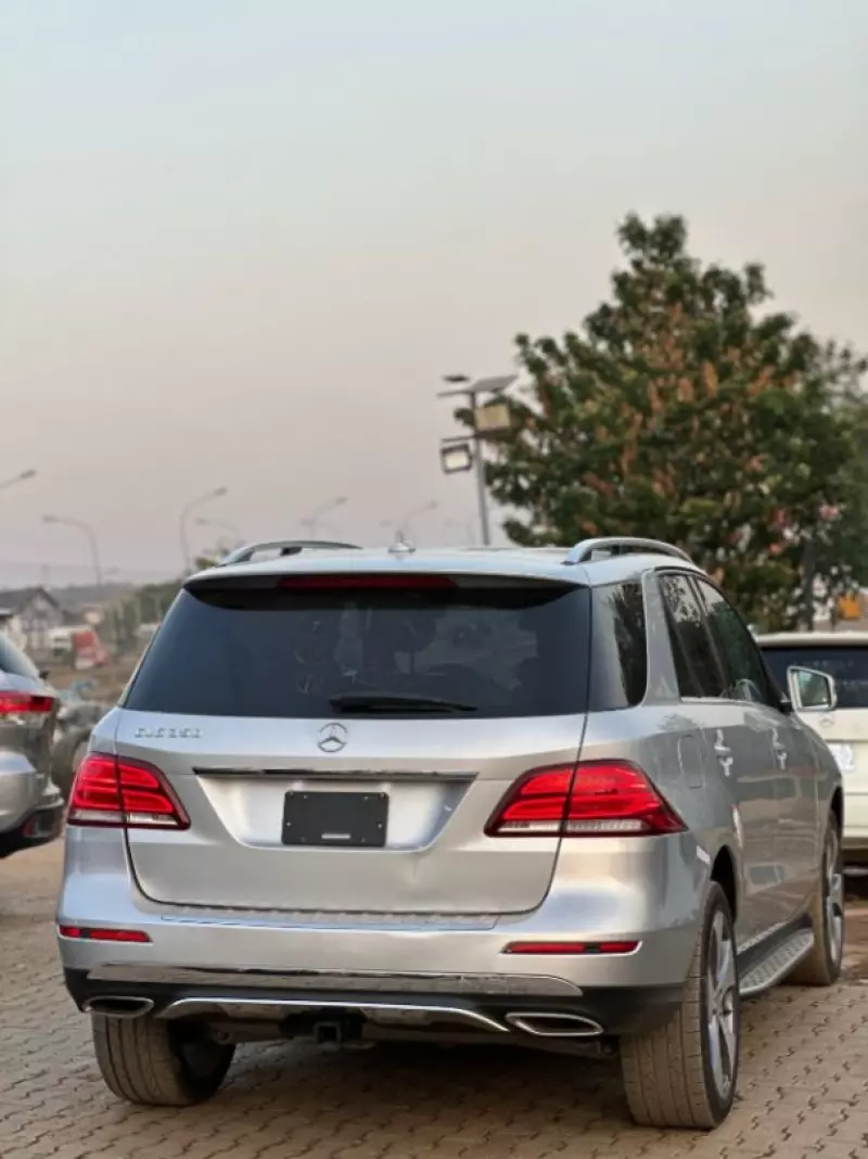 Mercedes-Benz GLE 350   - 2016