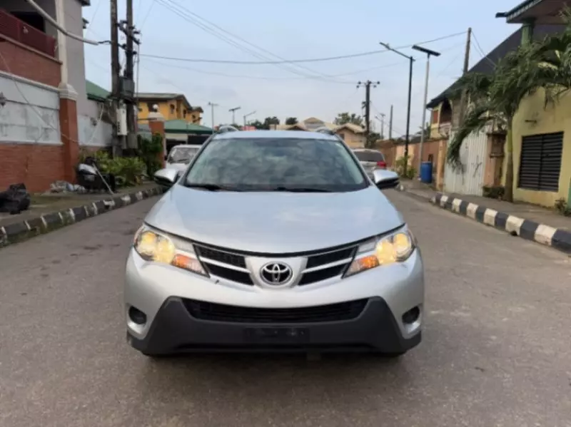 TOYOTA RAV 4   - 2013