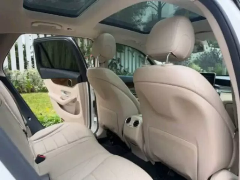 Mercedes-Benz GLC 300   - 2017