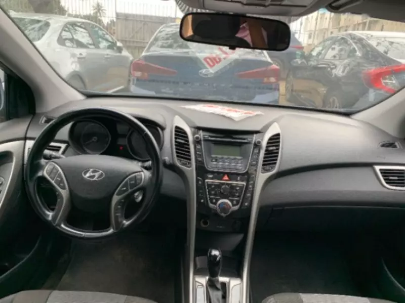Hyundai Elantra - 2014
