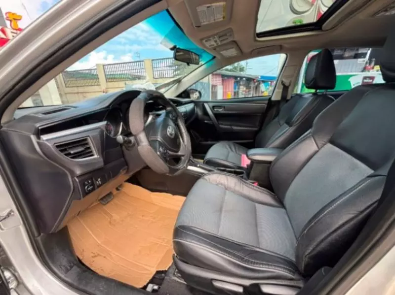 TOYOTA Corolla   - 2015