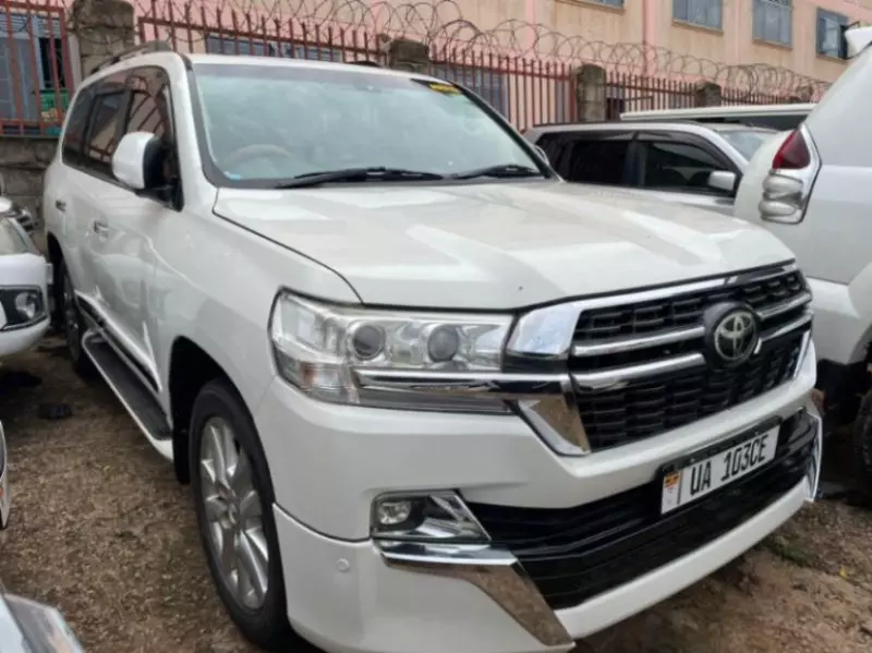 Toyota Landcruiser ZX - 2013
