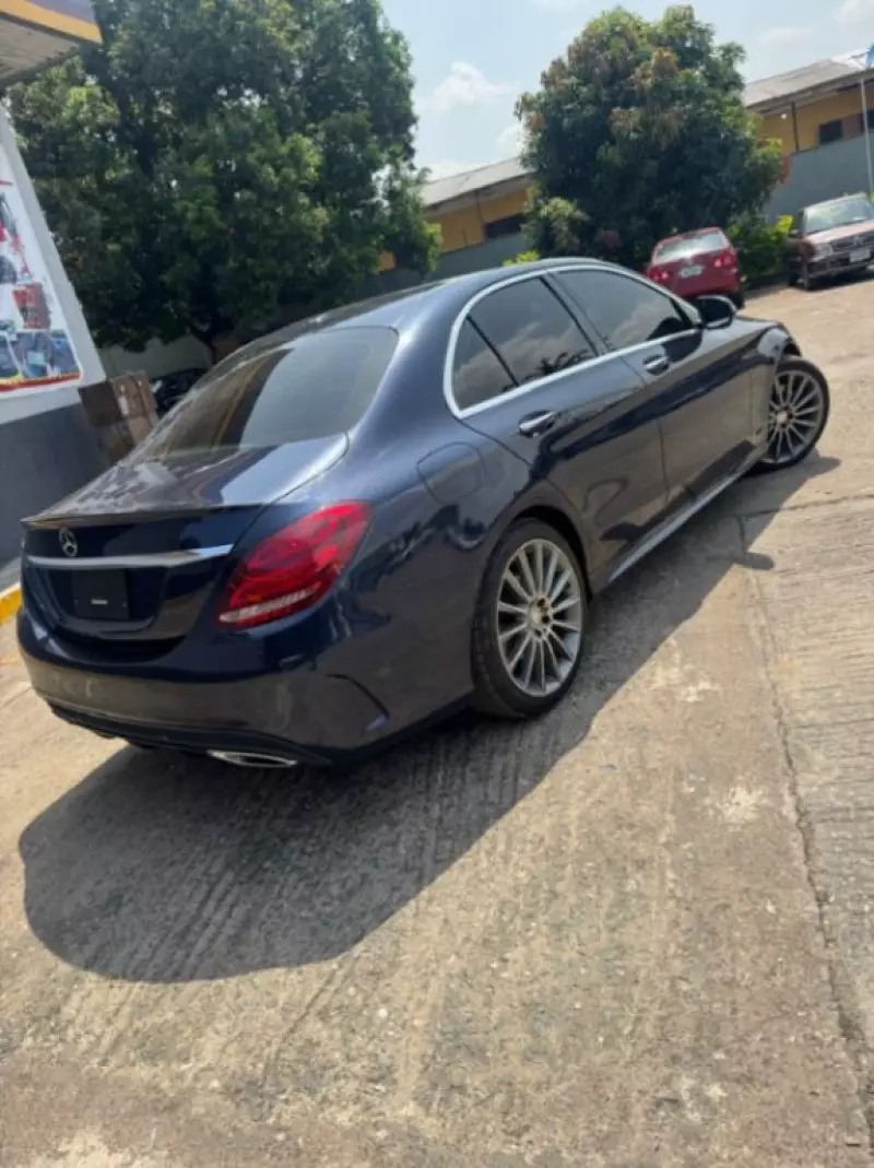 Mercedes-Benz C 300   - 2016