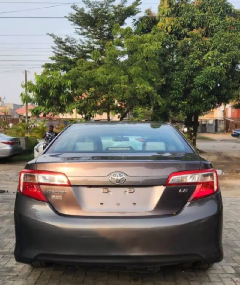 TOYOTA Camry   - 2014