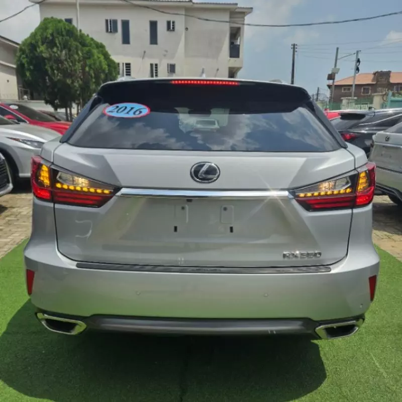 Lexus RX   - 2016
