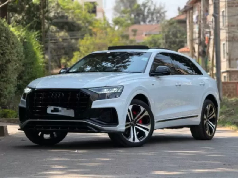 Audi Q8   - 2020
